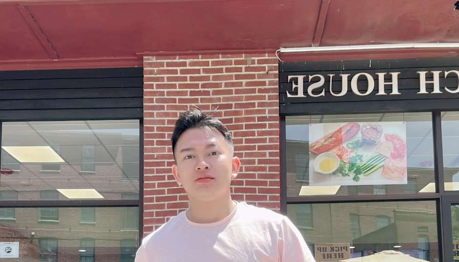 Thinh's room