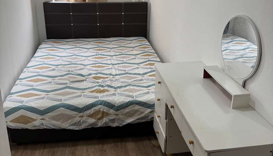 Francis Oh's room