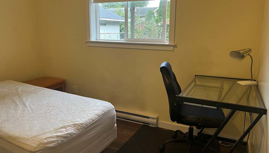 Peter Tudisco's room
