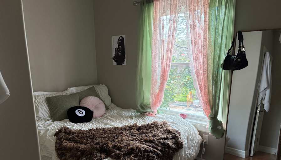 Ivy's room
