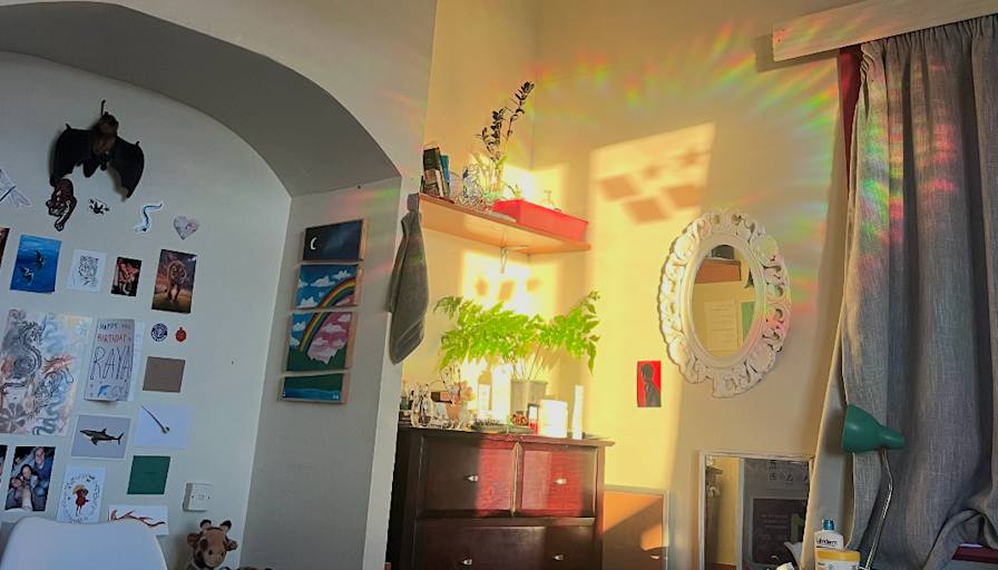 Raya's room