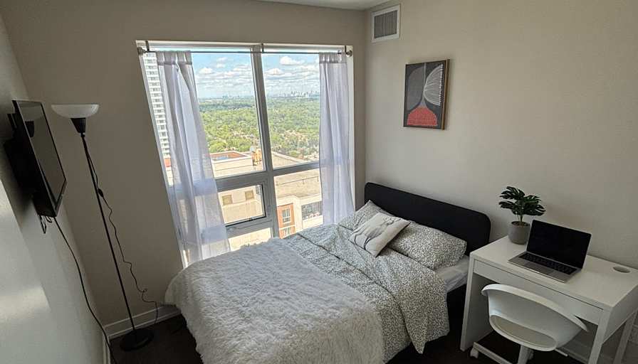 Innova's room