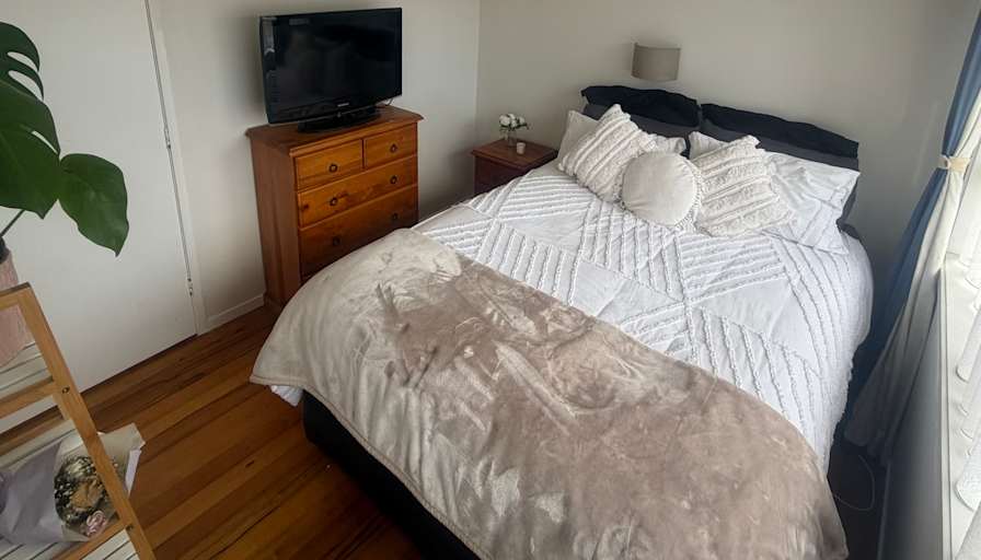 Kelly's room