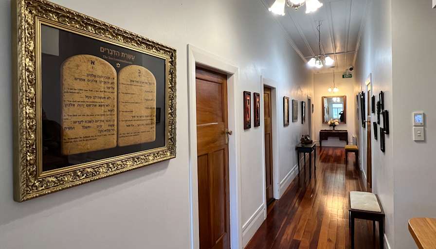 Elmer's room