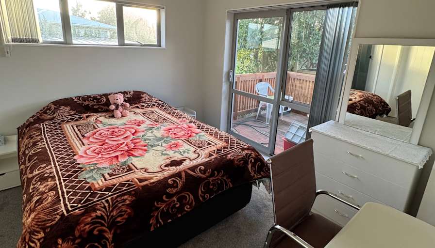 Shynal's room