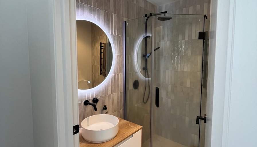 Furnished room with own bathroom in a townhouse · Mount Wellington, Auckland 1060-1