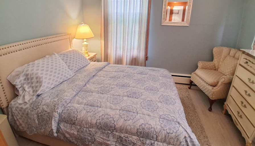 Jun's room