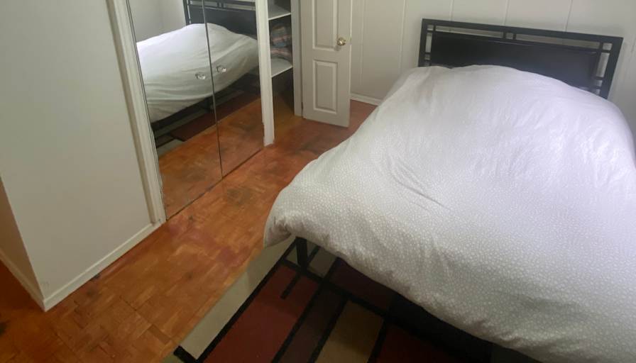 Meisam Rostaminia's room