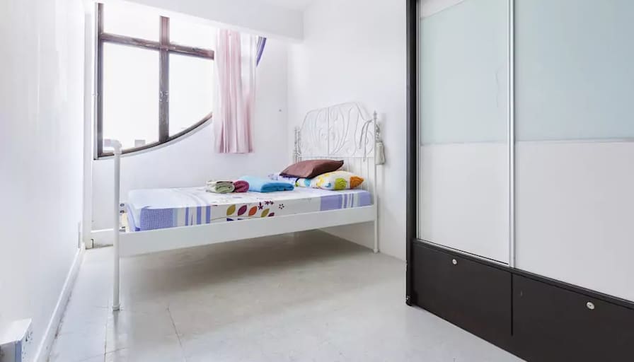 Roomy's room