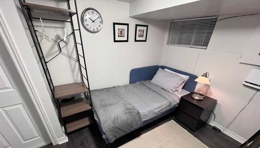 Nick Sarkovski's room