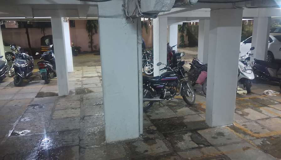 Divyani's room