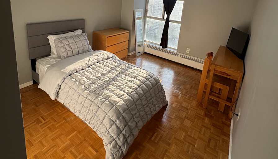 Sergio's room