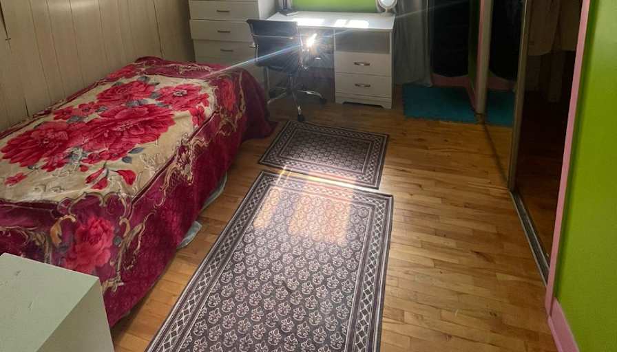 Eddy Mezghani's room