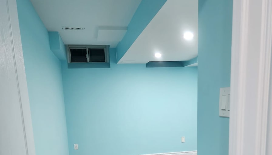 Sunaizaa Pathman's room