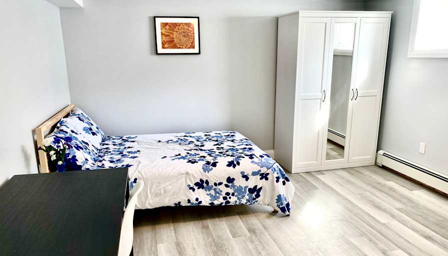 Rachid's room