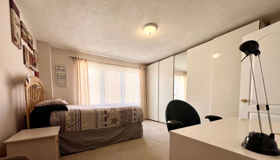 Mark Kay's room