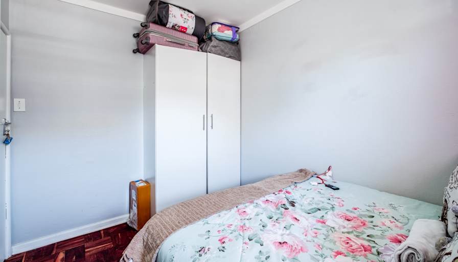 Louise Mareya's room