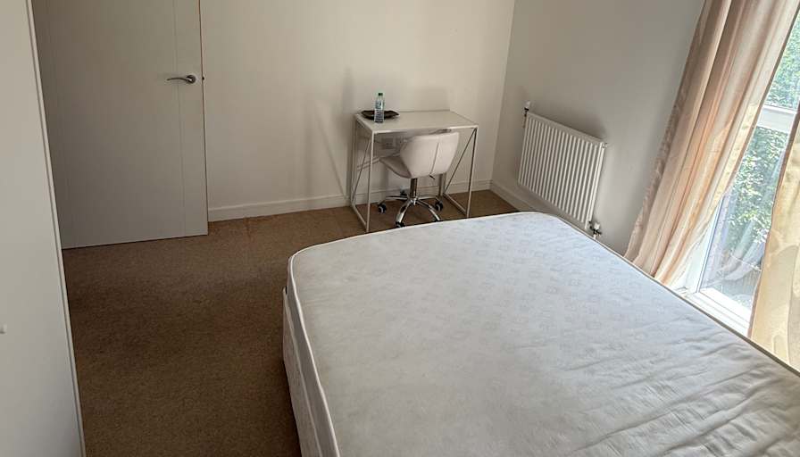 Rukhsaar's room