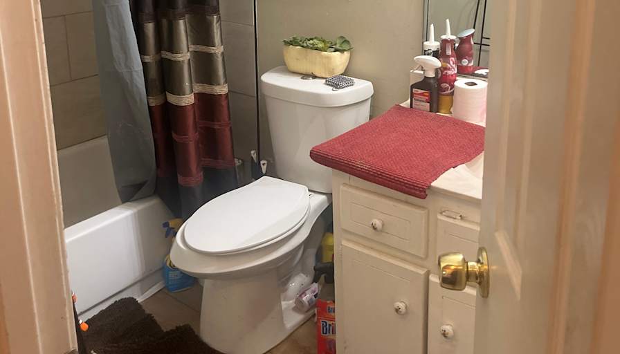 sandy's room