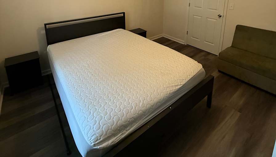 Tee's room