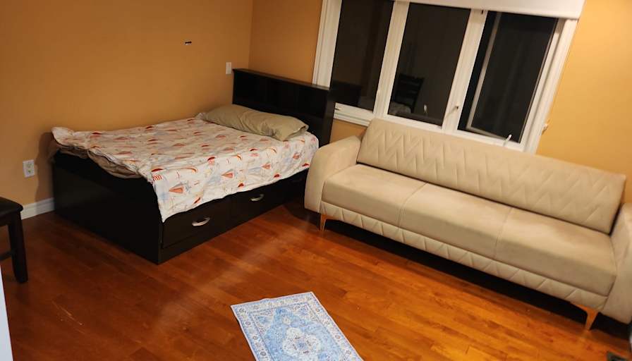 Foojan's room