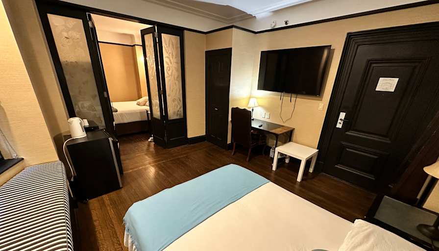 Husyar Koleoglu's room