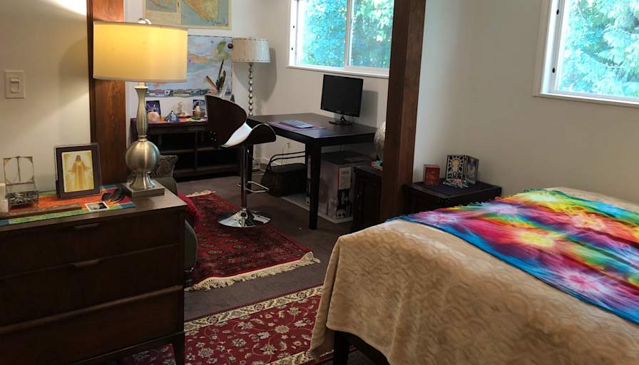 jacques menarguez's room