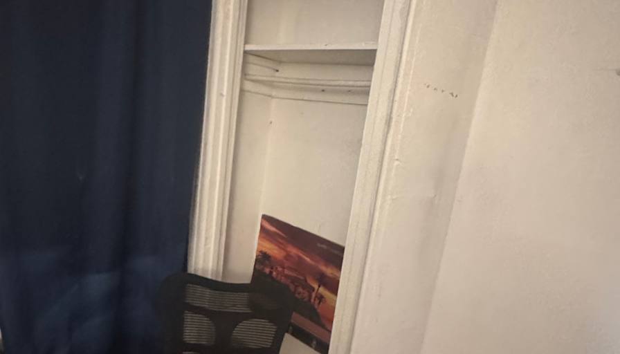 Manuel's room