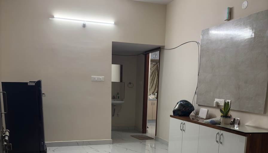 Narendra's room