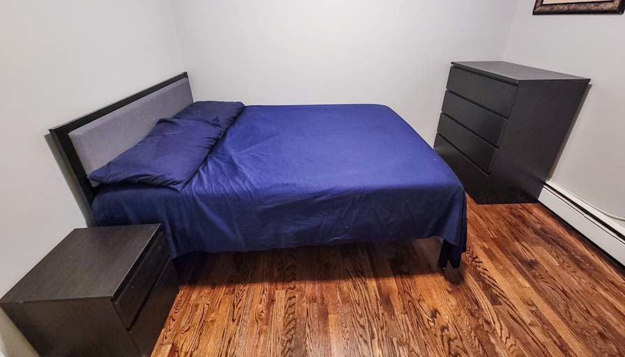 Malik's room