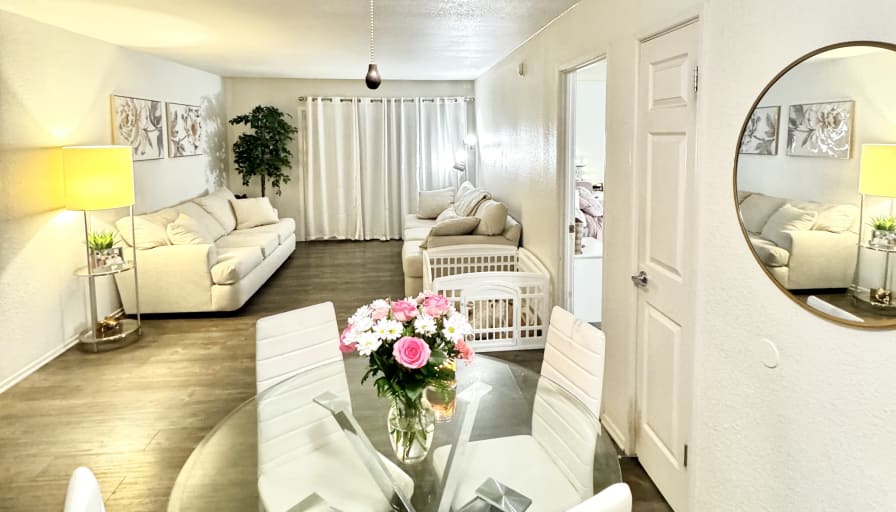 Emily Roslyn's room