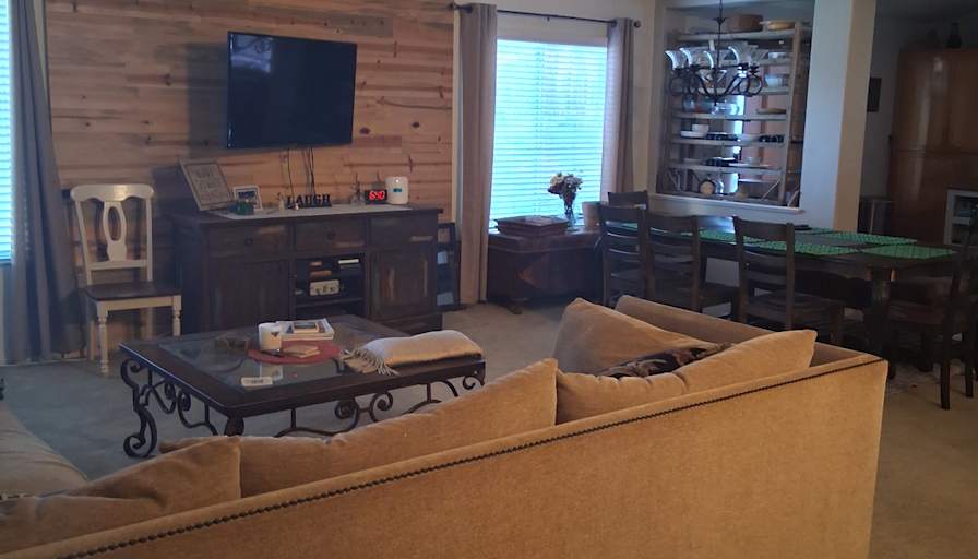 Kimberly Reynolds's room
