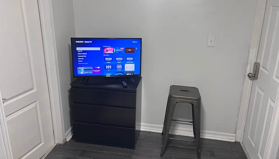 Nick Sarkovski's room