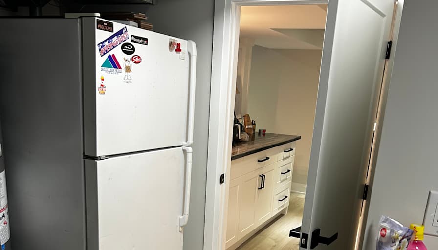 Thomas's room