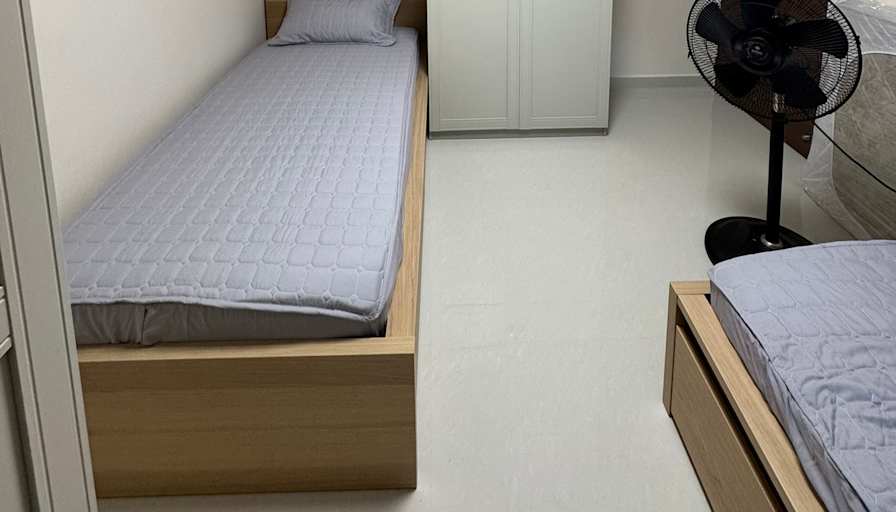 Chua 's room