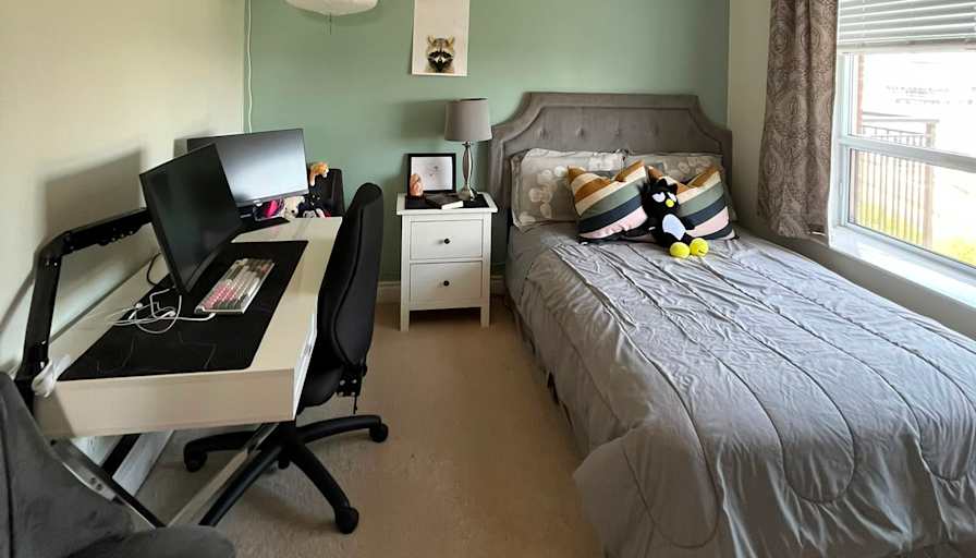 Suki lee's room