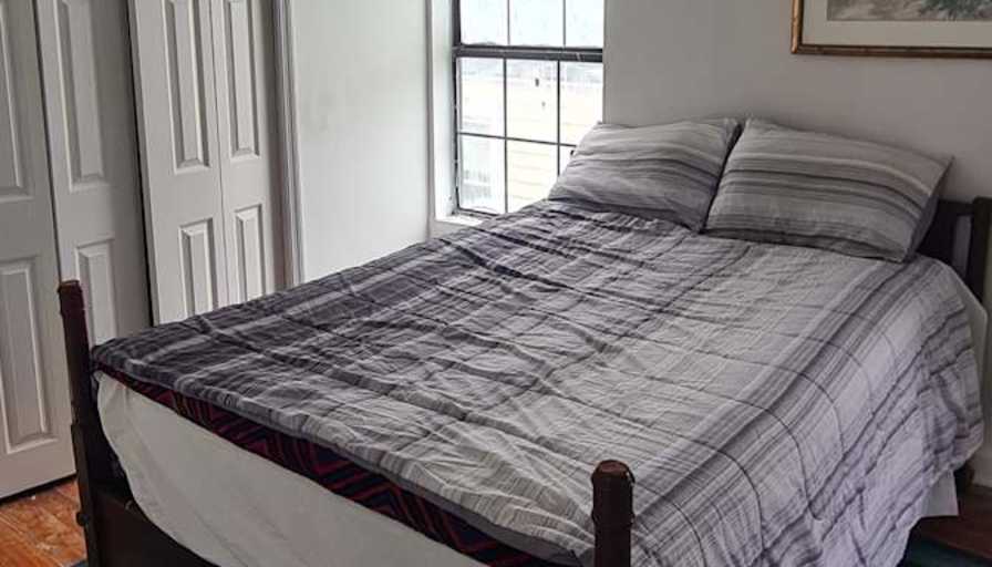 Mohammad's room