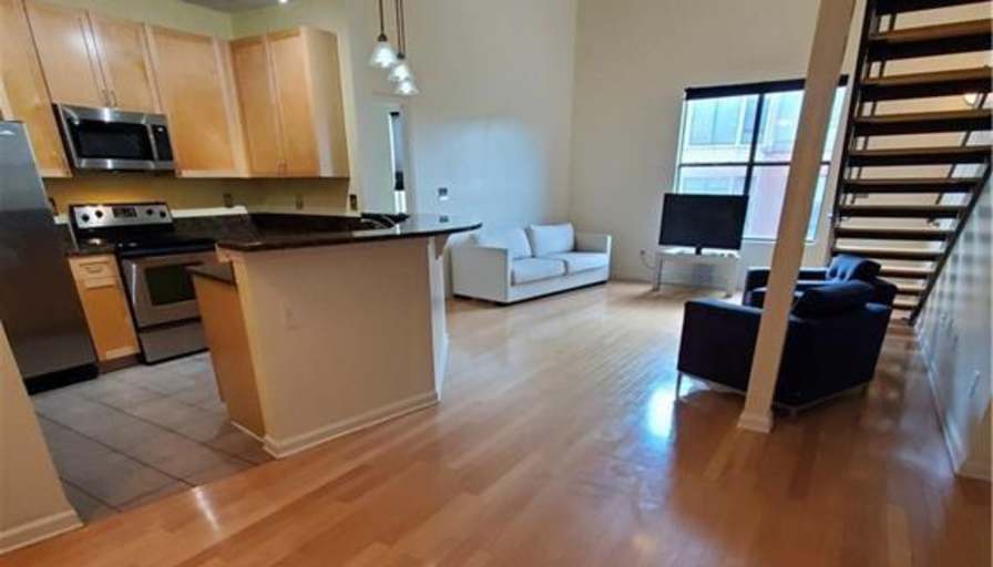 Alcove Rooms's room