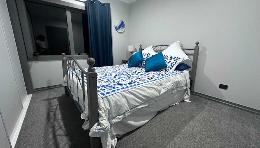 Alet's room