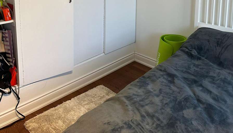 Carina's room