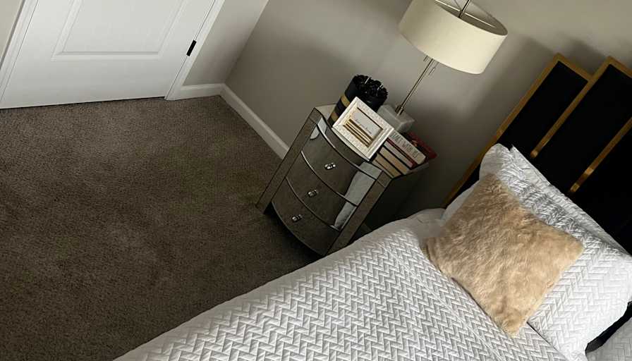 Kenisha Mcclymont Morris's room