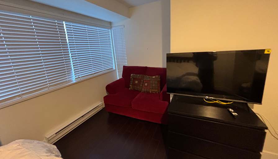 Luc's room