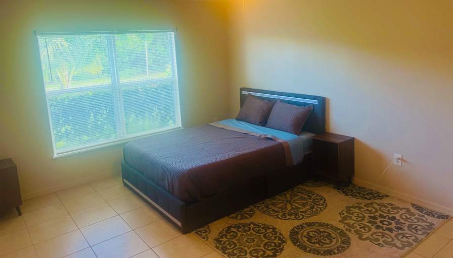 Yanique H Montima's room