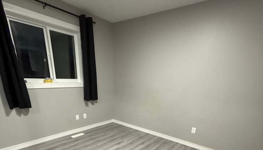 Harish Kumaravel's room