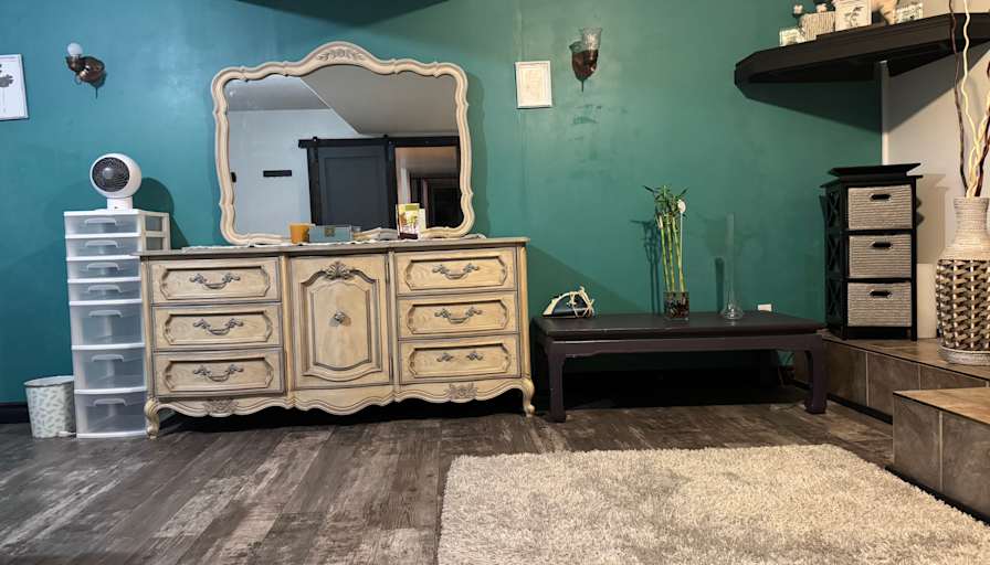 Scott's room