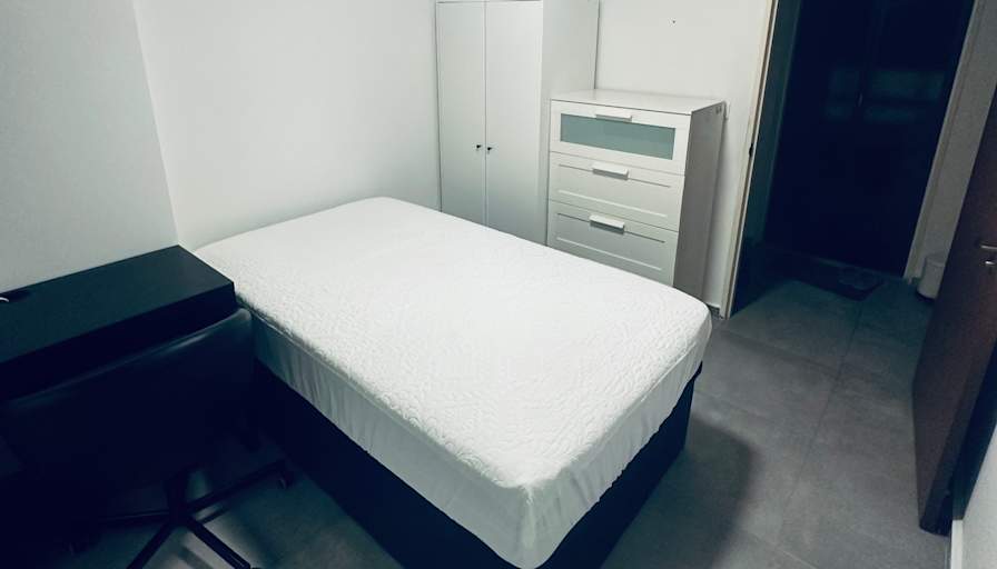 Dee's room