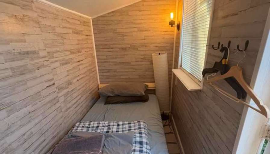 Julia Va's room