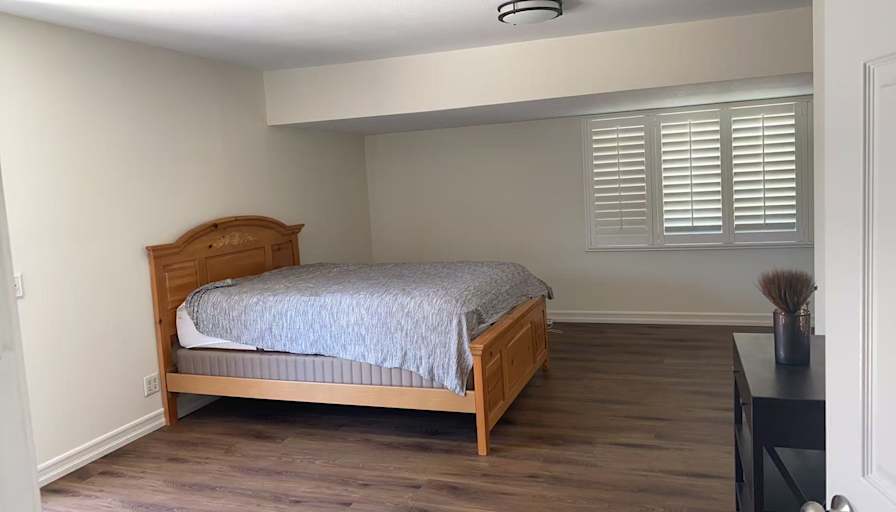 Sam & Fiona's room