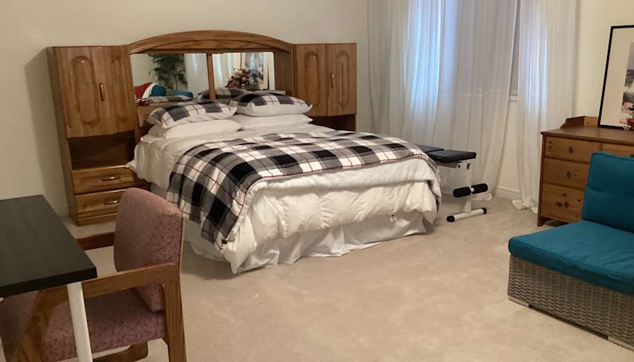 Oscar's room