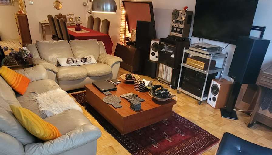 Filip's room